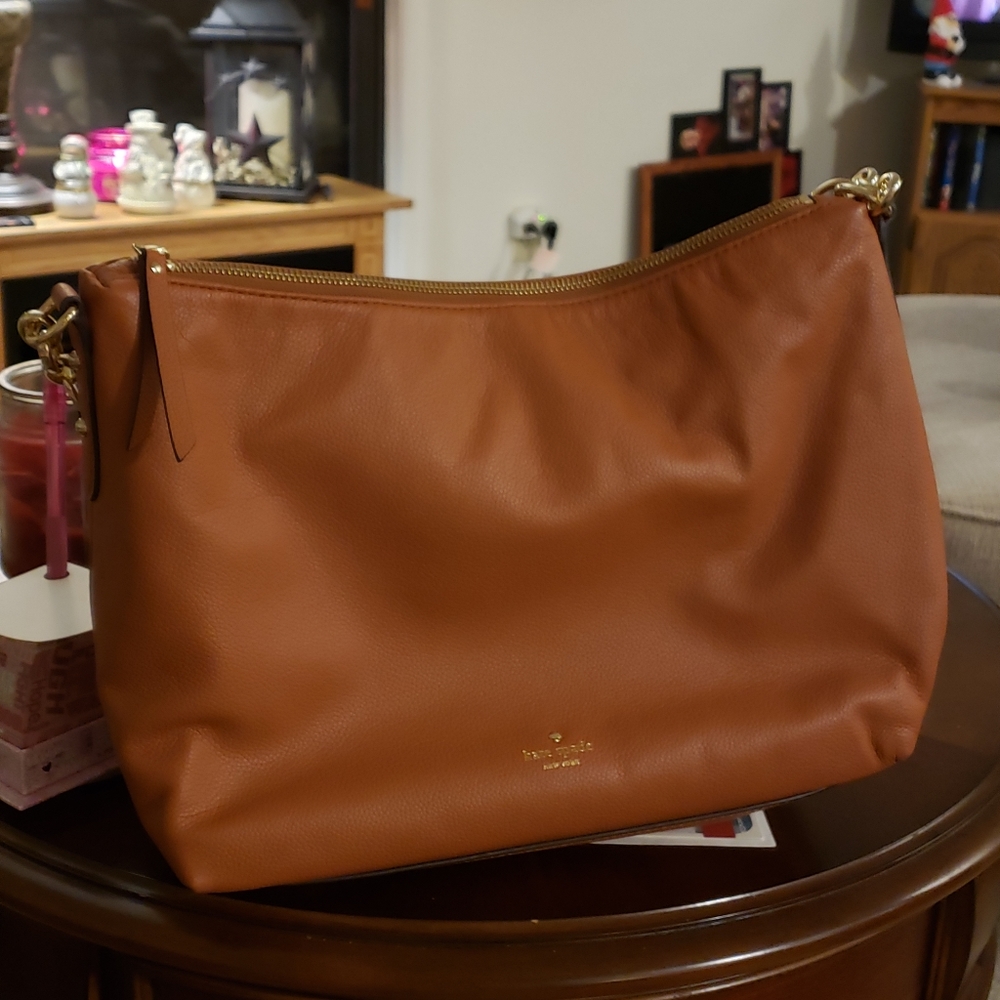Kate Spade shoulder bag. - Picture 2 of 2
